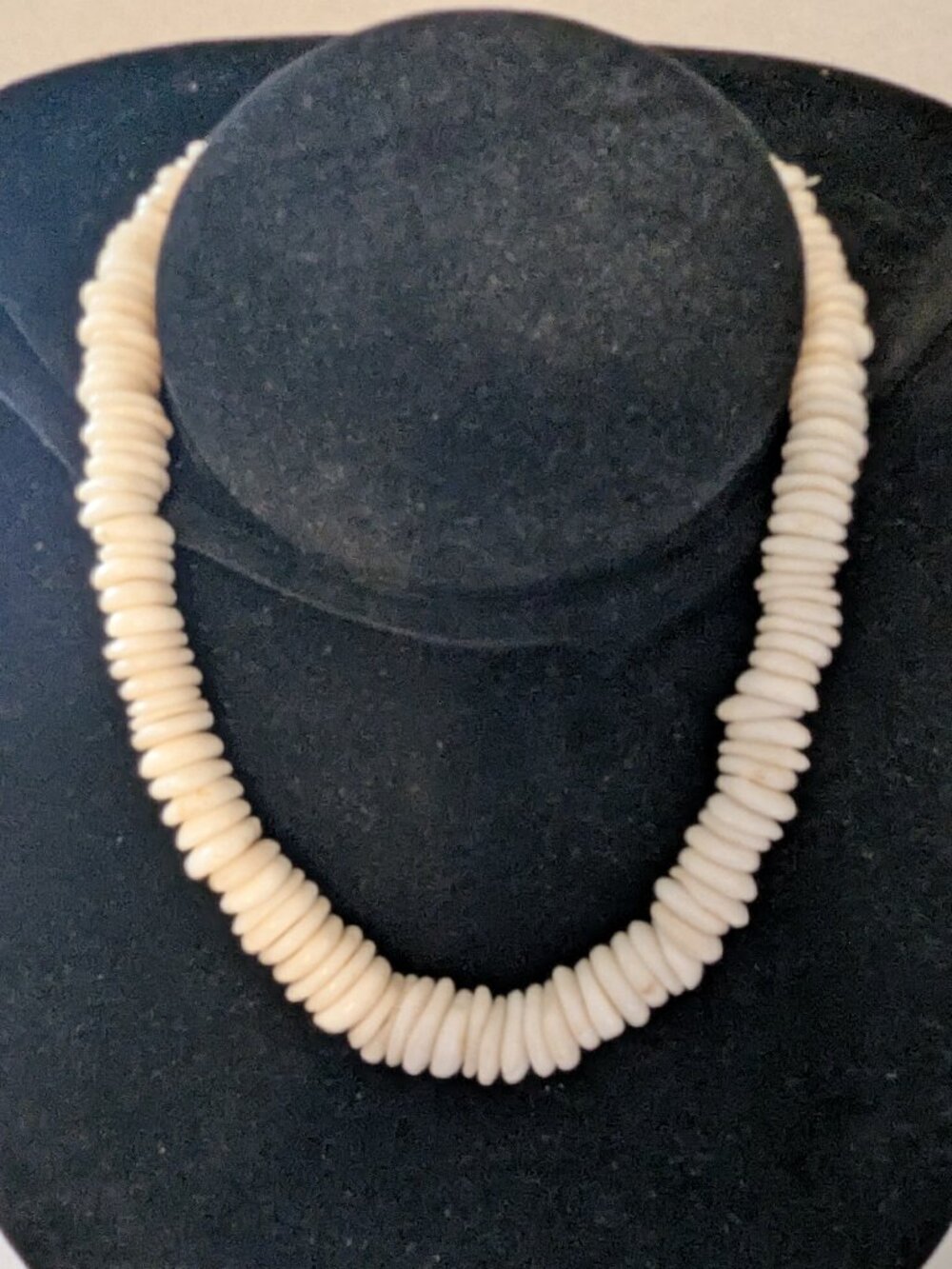 Vintage Chunky Natural Hawaiian Puka Shell Necklace